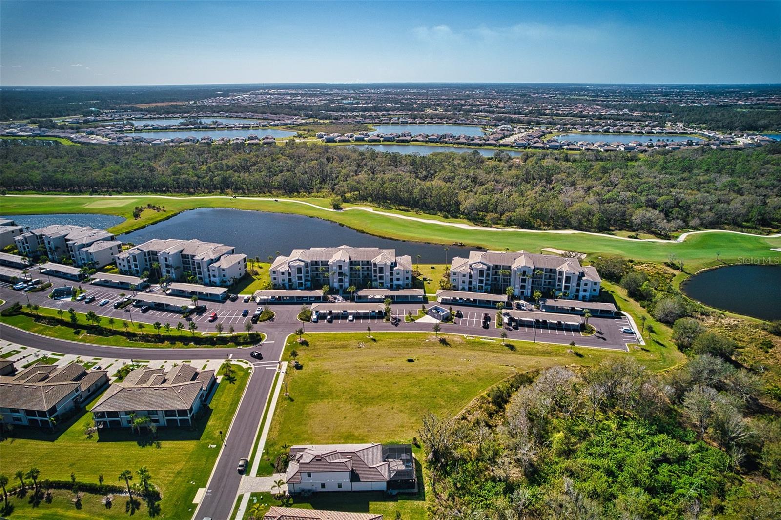 TERRACE IV AT LAKEWOOD NATIONAL PH II - Residential Lease