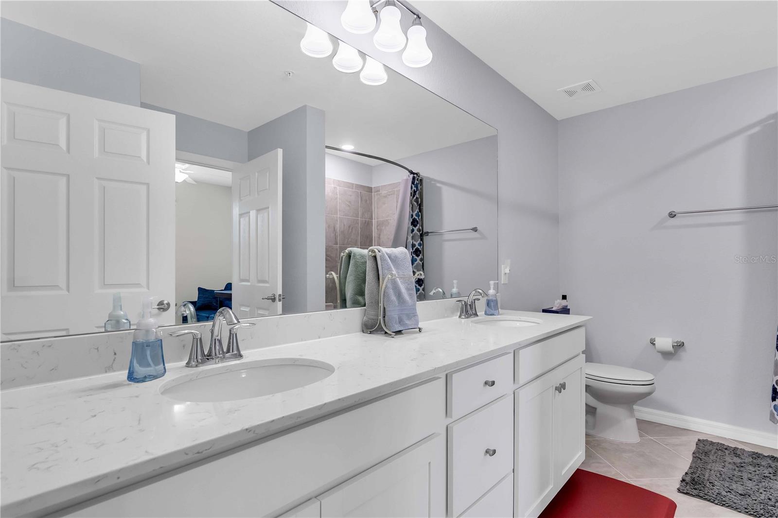 TERRACE IV AT LAKEWOOD NATIONAL PH II - Residential Lease