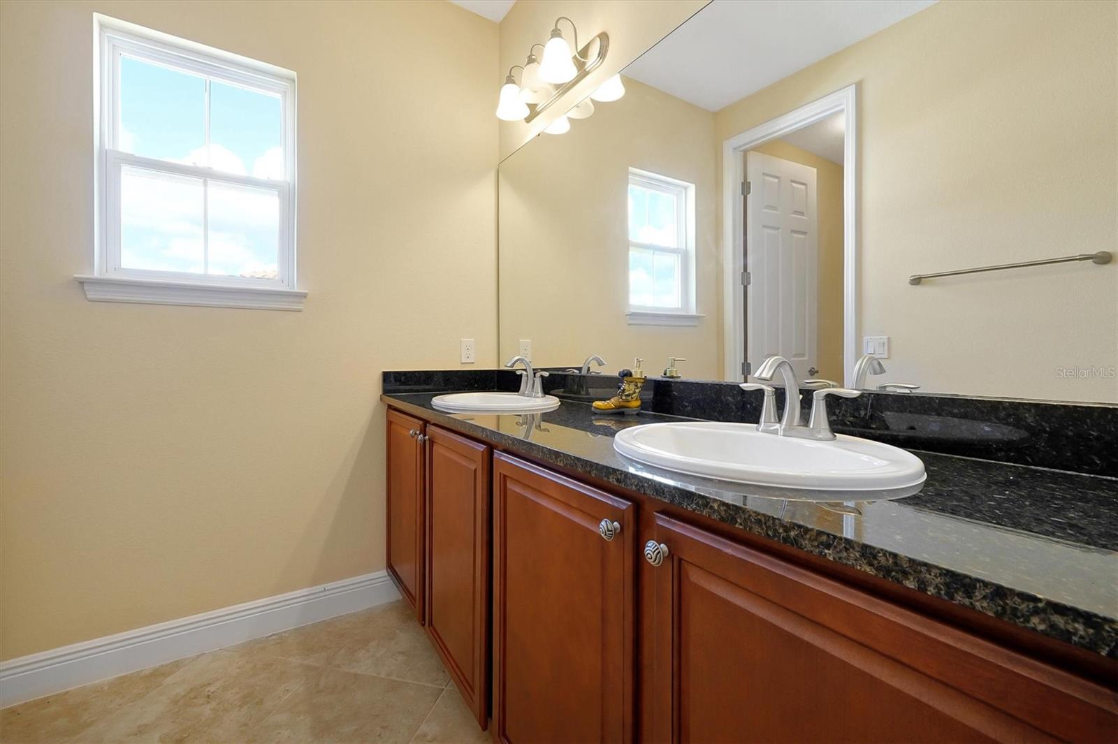 BELLALAGO PH 6H & 6I - Residential