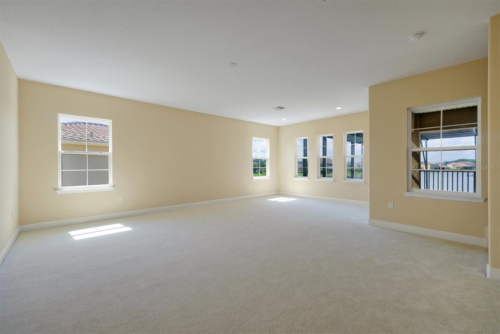 BELLALAGO PH 6H & 6I - Residential