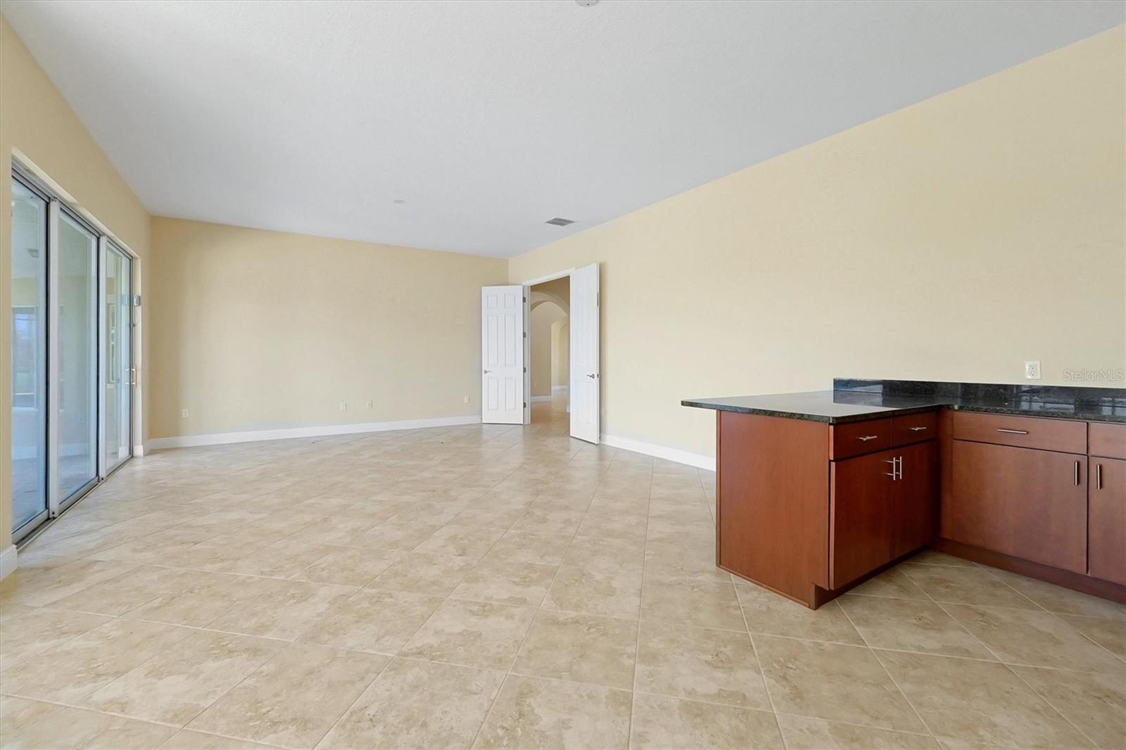 BELLALAGO PH 6H & 6I - Residential