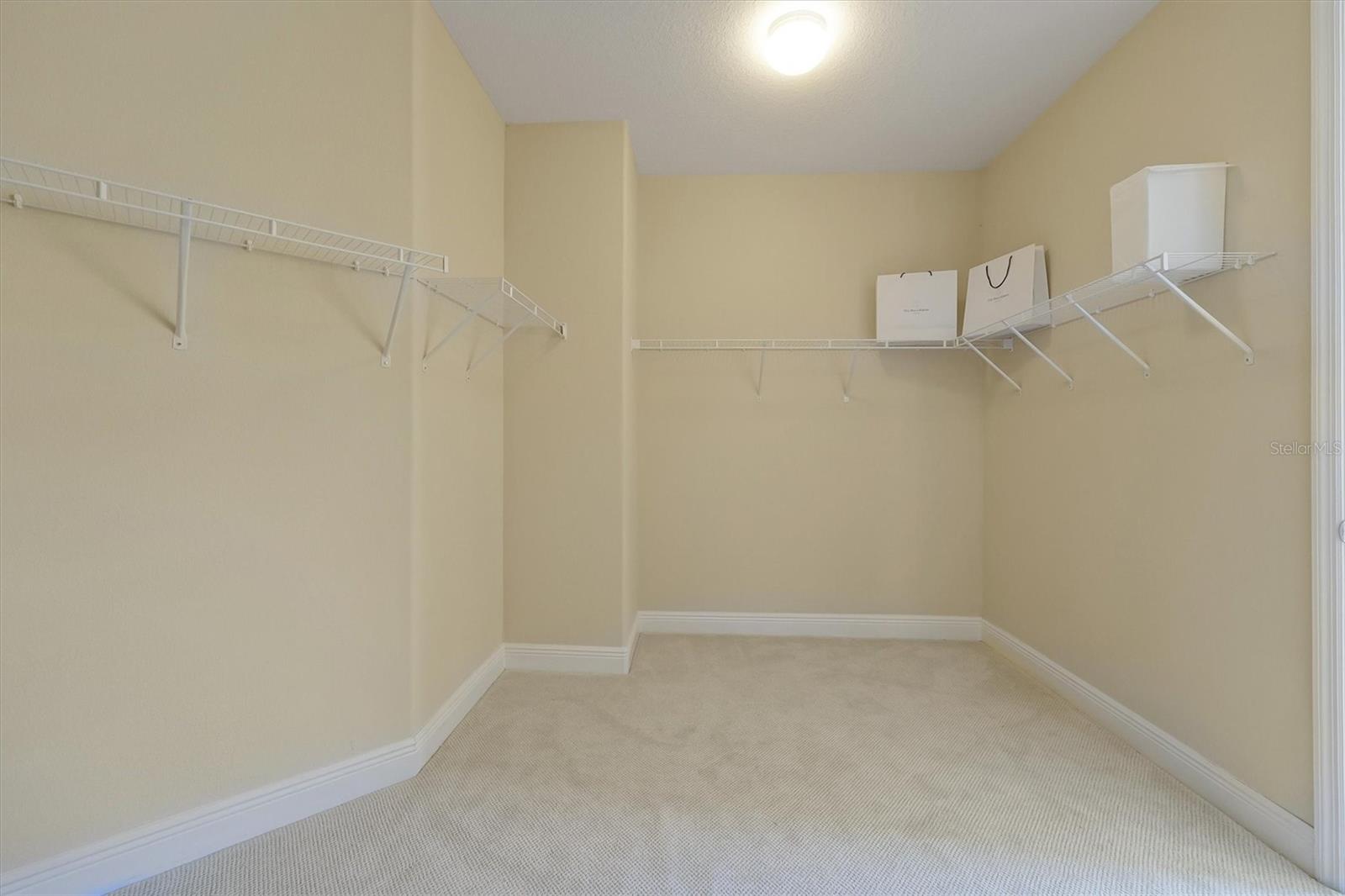 BELLALAGO PH 6H & 6I - Residential