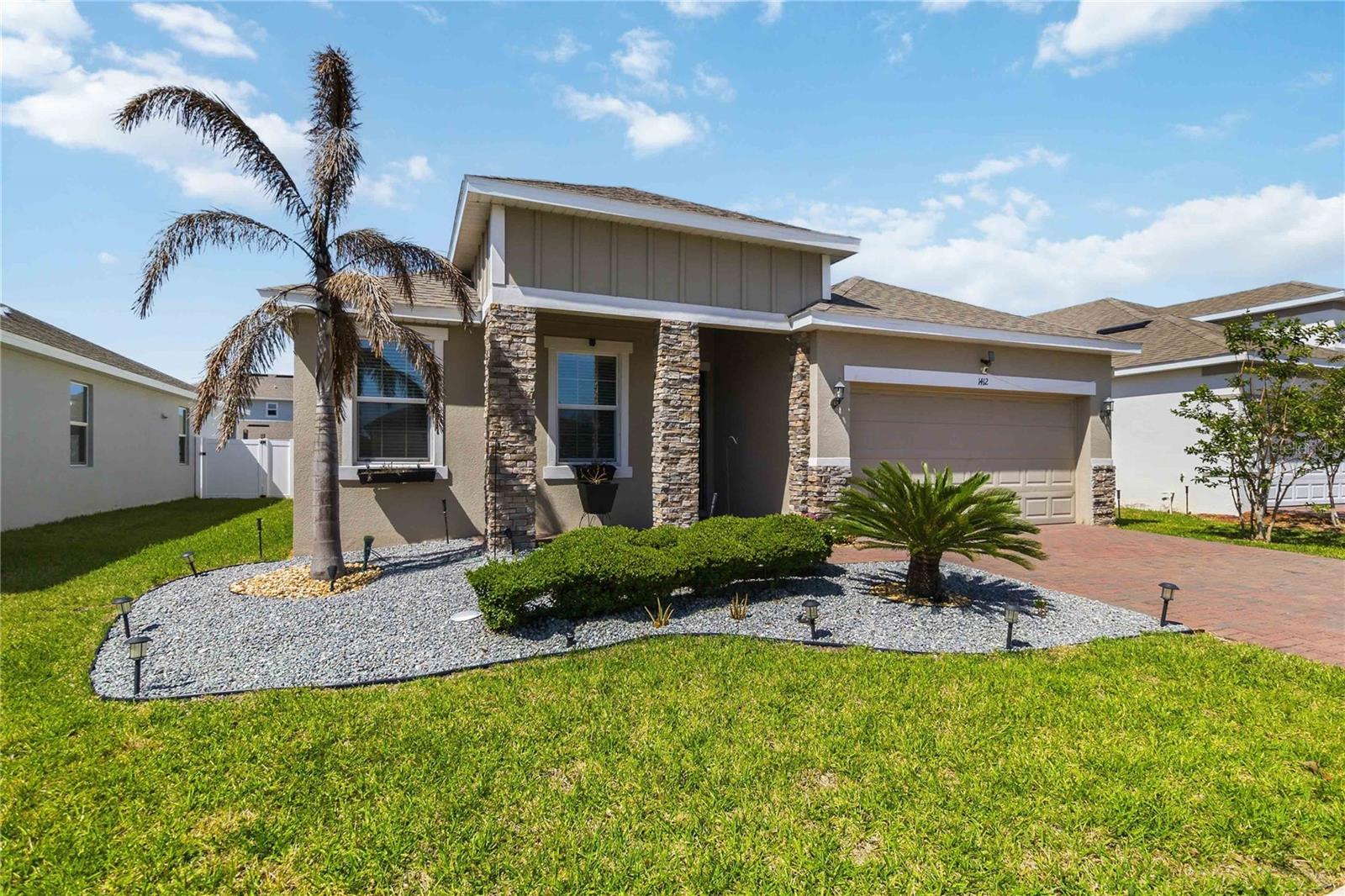 REDBRIDGE SQUARE - Residential