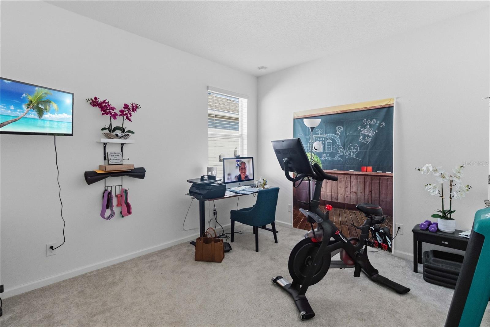 REDBRIDGE SQUARE - Residential