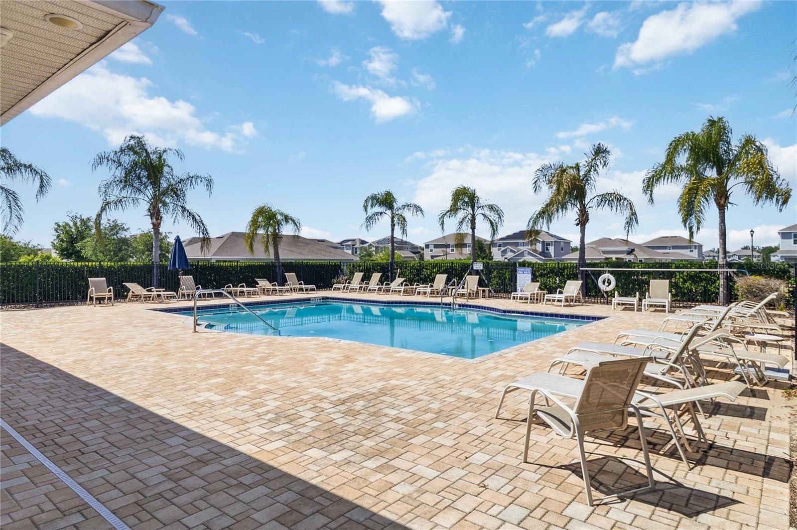 REDBRIDGE SQUARE - Residential