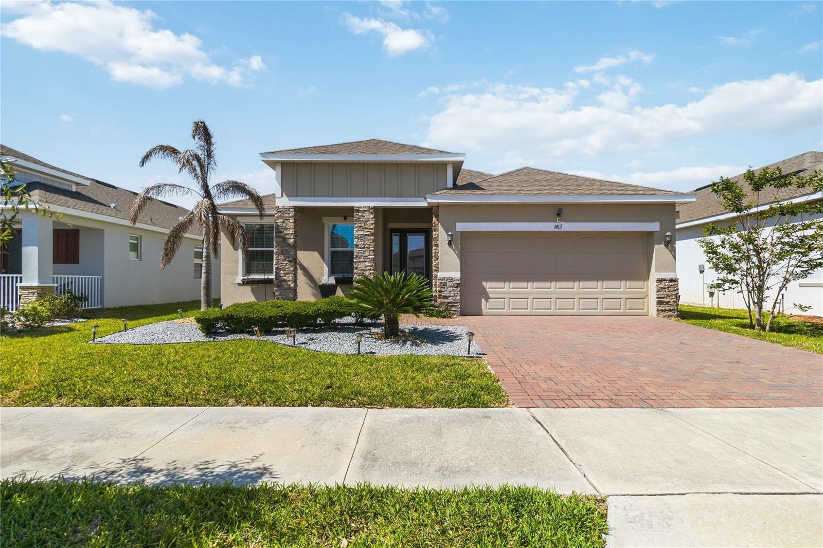 REDBRIDGE SQUARE - Residential