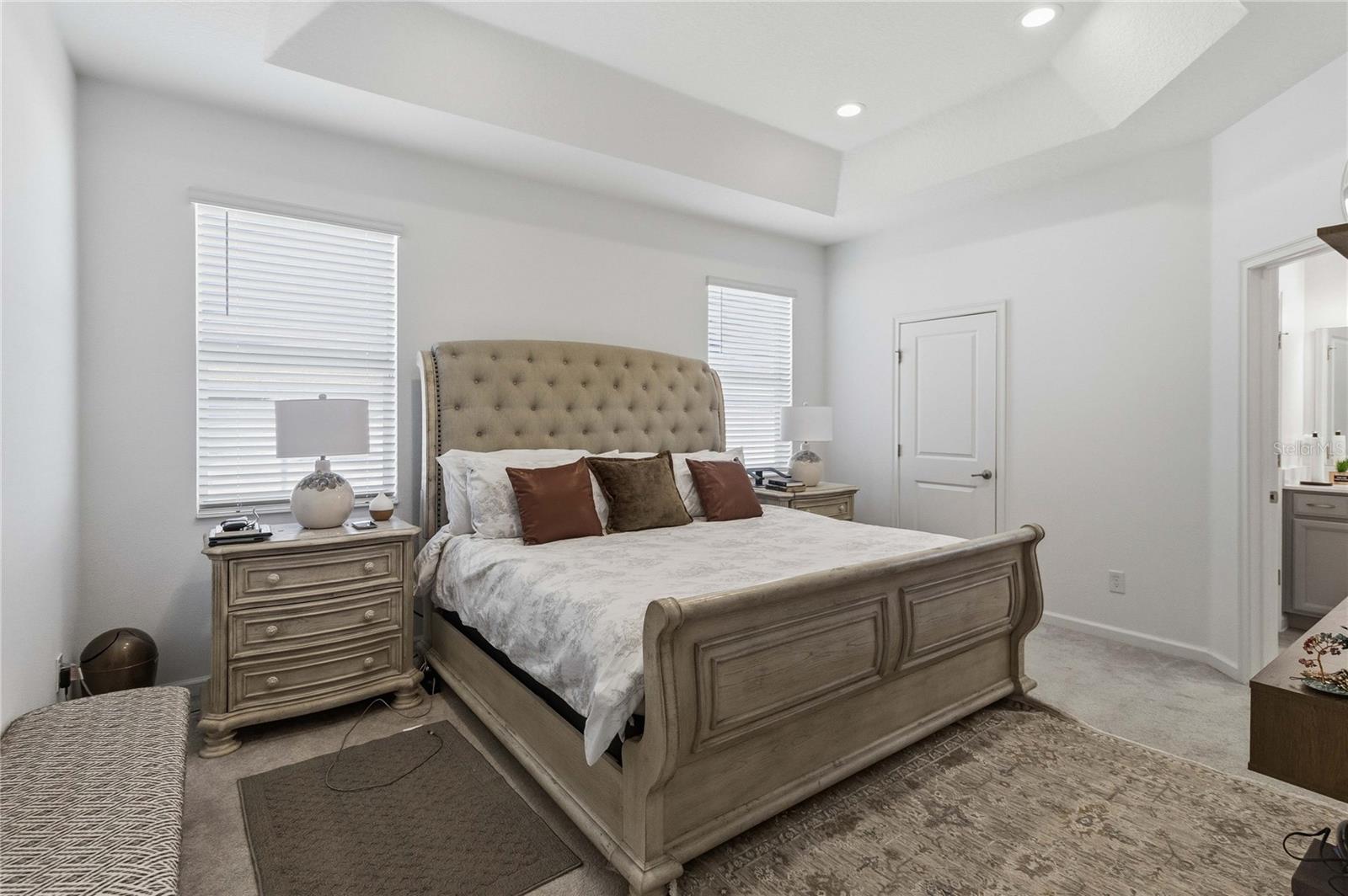 REDBRIDGE SQUARE - Residential