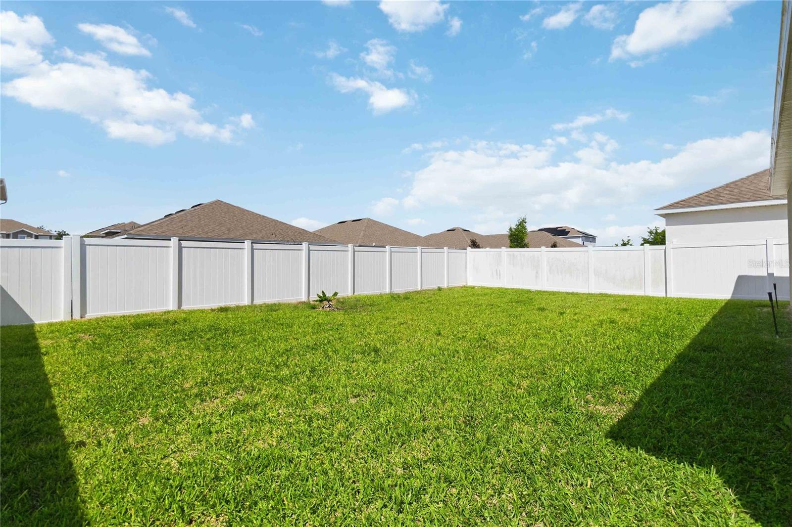 REDBRIDGE SQUARE - Residential