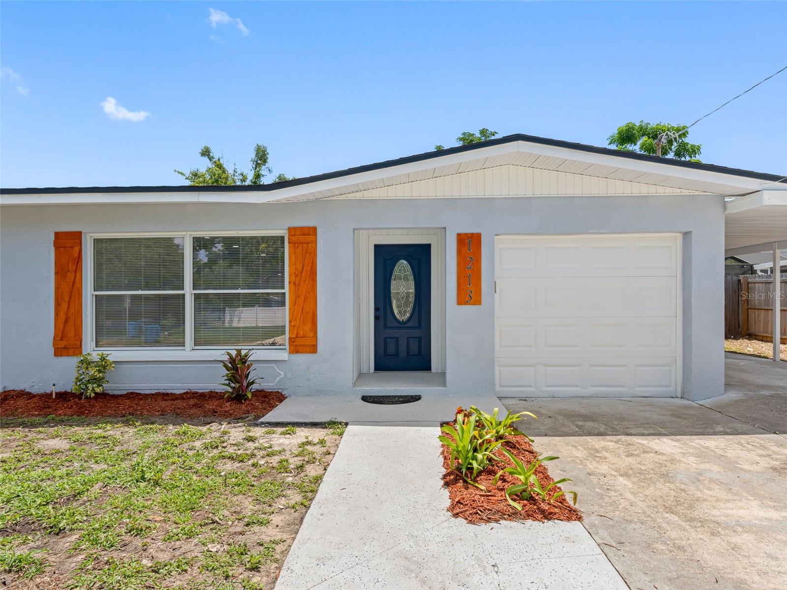 1213 W CAMELLIA DRIVE