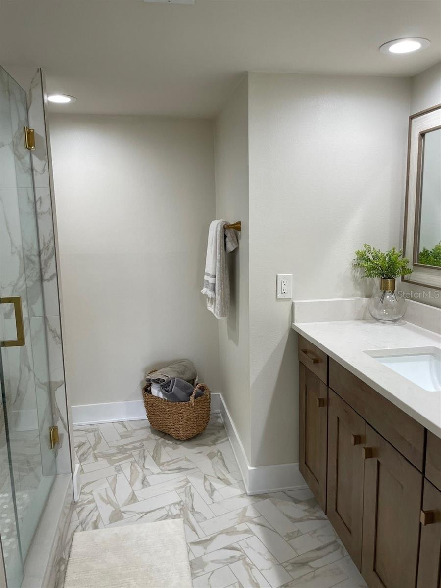 SAND KEY CONDO-SOUTH BEACH 1460 - Residential Lease