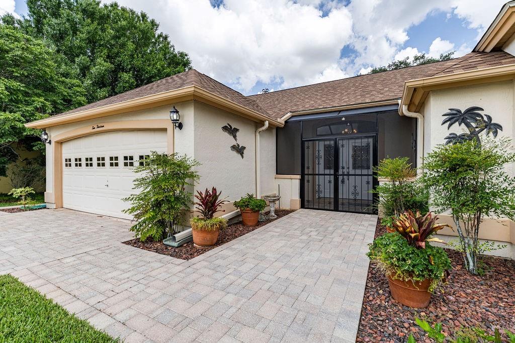 1013 LA MESA LANE