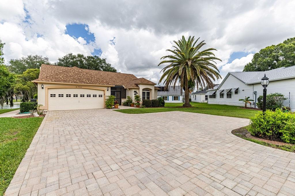 1013 LA MESA LANE