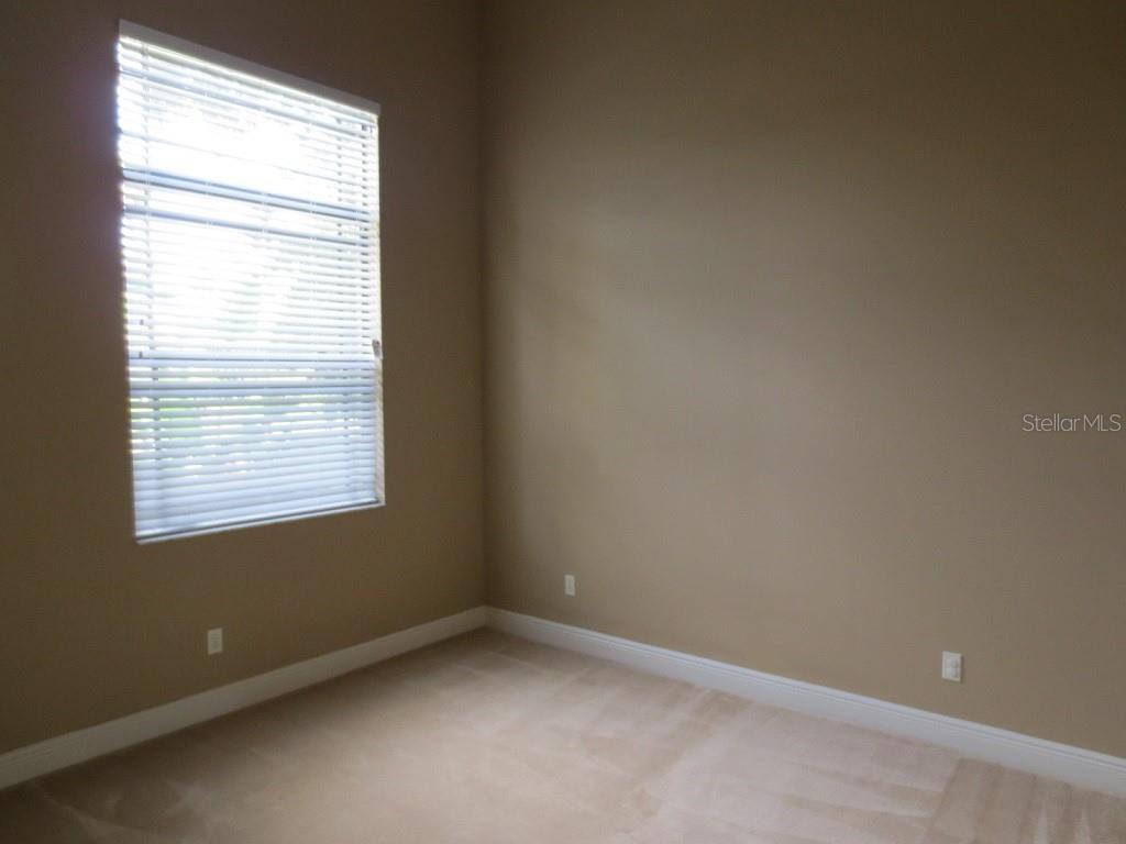 DARBY LAKE - Residential Lease