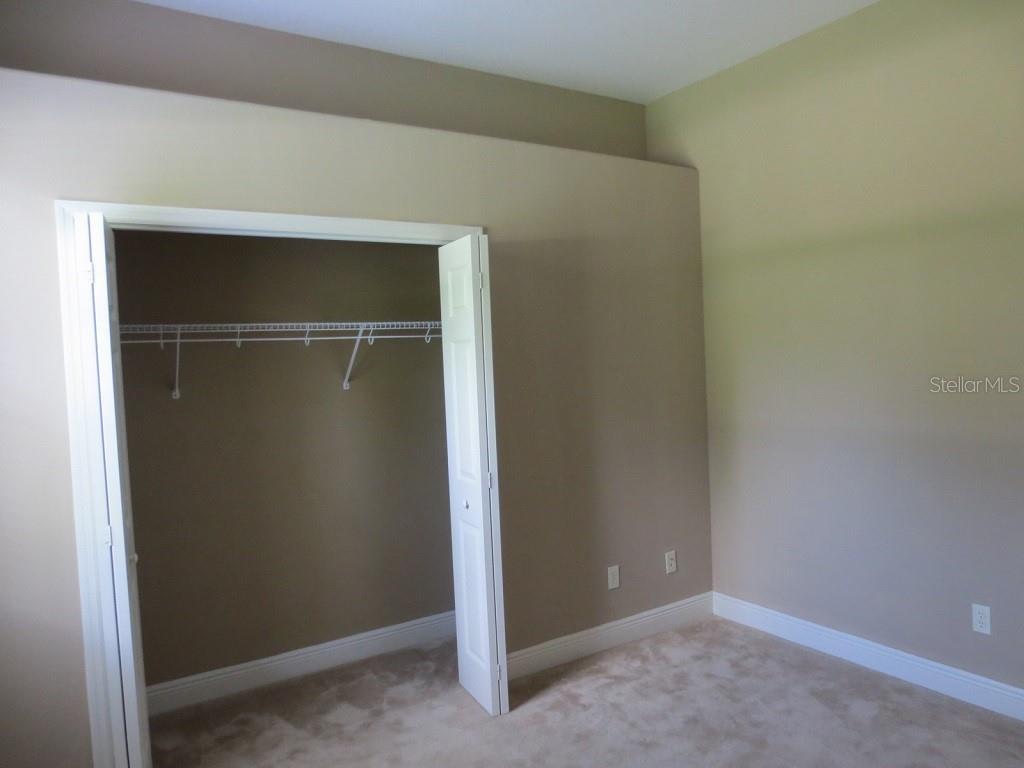 DARBY LAKE - Residential Lease