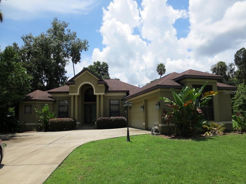 DARBY LAKE - Residential Lease