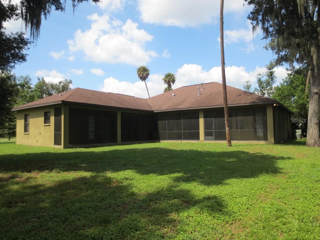 DARBY LAKE - Residential Lease