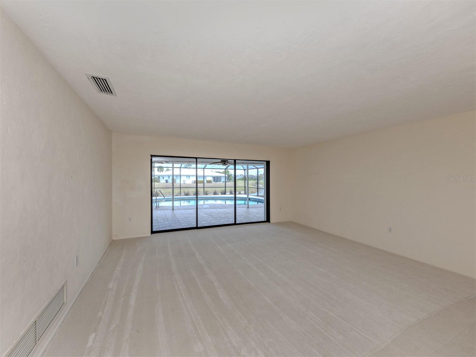 VENICE GARDENS - Residential