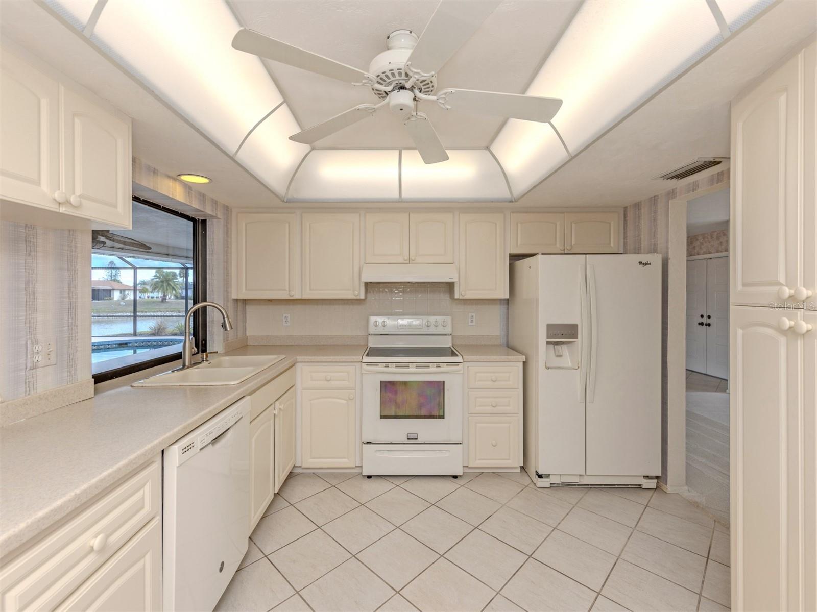 VENICE GARDENS - Residential