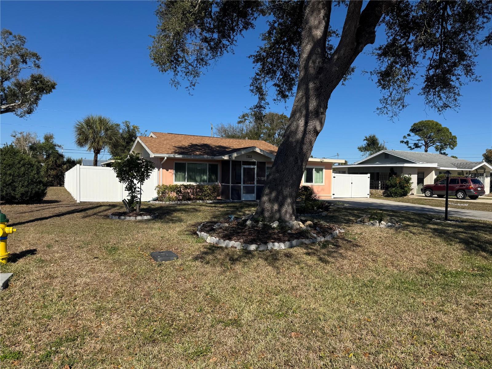 NORTH EDGEWOOD SEC OF VENICE - Residential