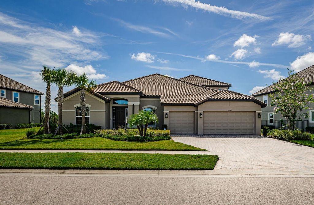 Photo of 33161 Kateland Drive, Wesley Chapel, FL 33545 (MLS # O6340435)