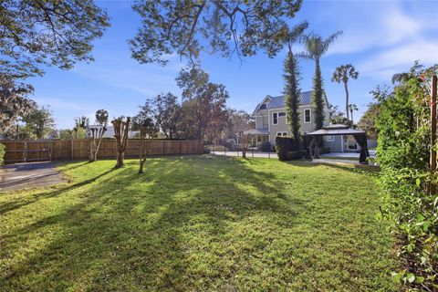 Tiny photo for 835 SE 3rd Street, Ocala, FL 34471 (MLS # OM716516)