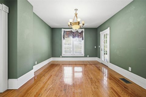 Tiny photo for 835 SE 3rd Street, Ocala, FL 34471 (MLS # OM716516)