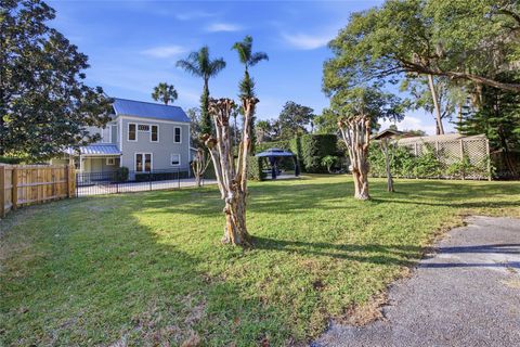 Tiny photo for 835 SE 3rd Street, Ocala, FL 34471 (MLS # OM716516)