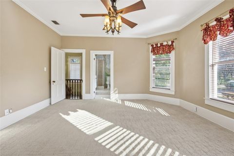 Tiny photo for 835 SE 3rd Street, Ocala, FL 34471 (MLS # OM716516)