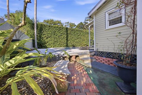 Tiny photo for 835 SE 3rd Street, Ocala, FL 34471 (MLS # OM716516)