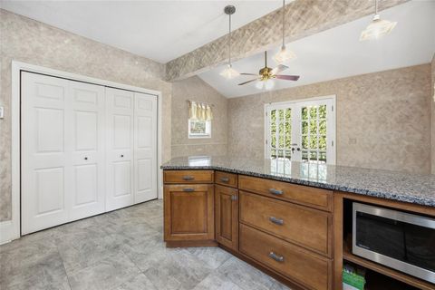 Tiny photo for 835 SE 3rd Street, Ocala, FL 34471 (MLS # OM716516)