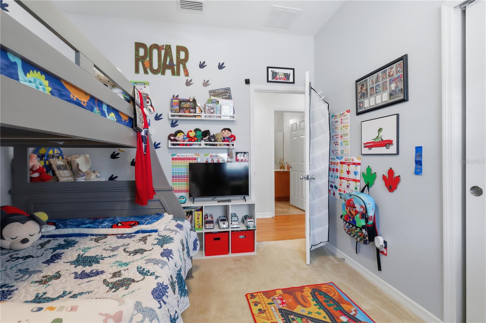 ALEXANDRIA POINTE - Residential