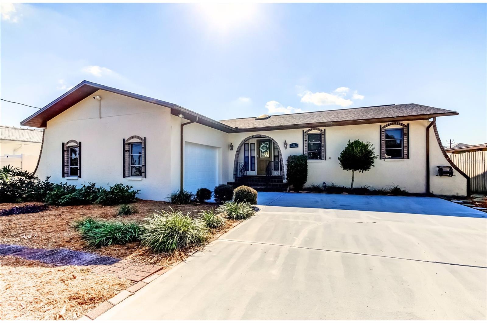 BAYWOOD VILLAGE - Residential