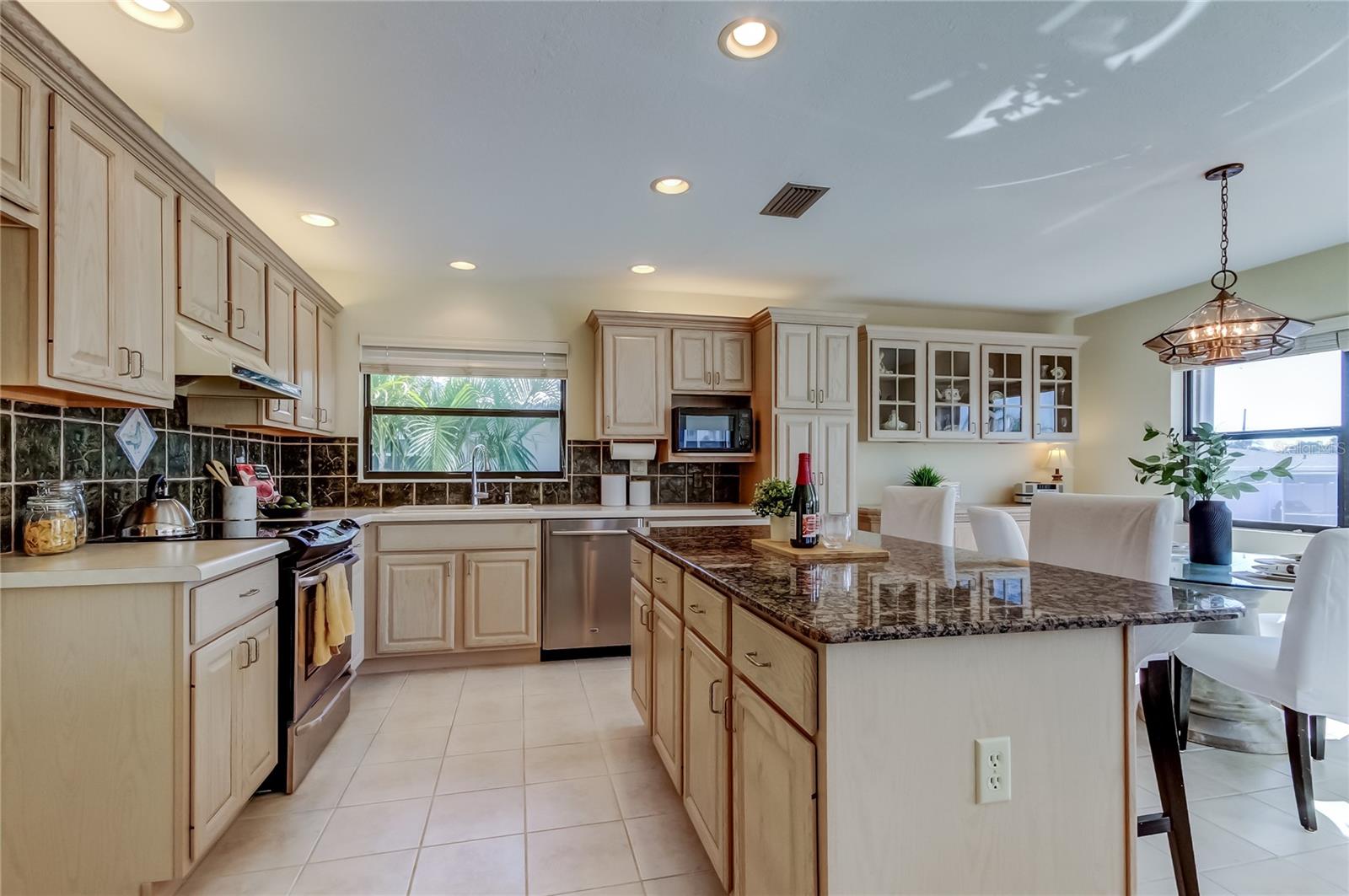 BAYWOOD VILLAGE - Residential