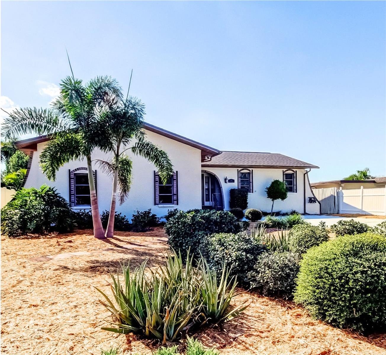 BAYWOOD VILLAGE - Residential