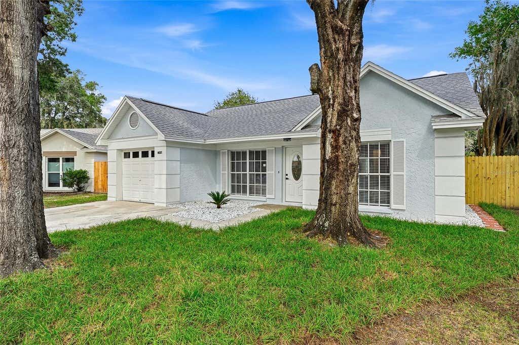 Photo of 4637 Cabbage Palm Drive, Valrico, FL 33596 (MLS # TB8536394)