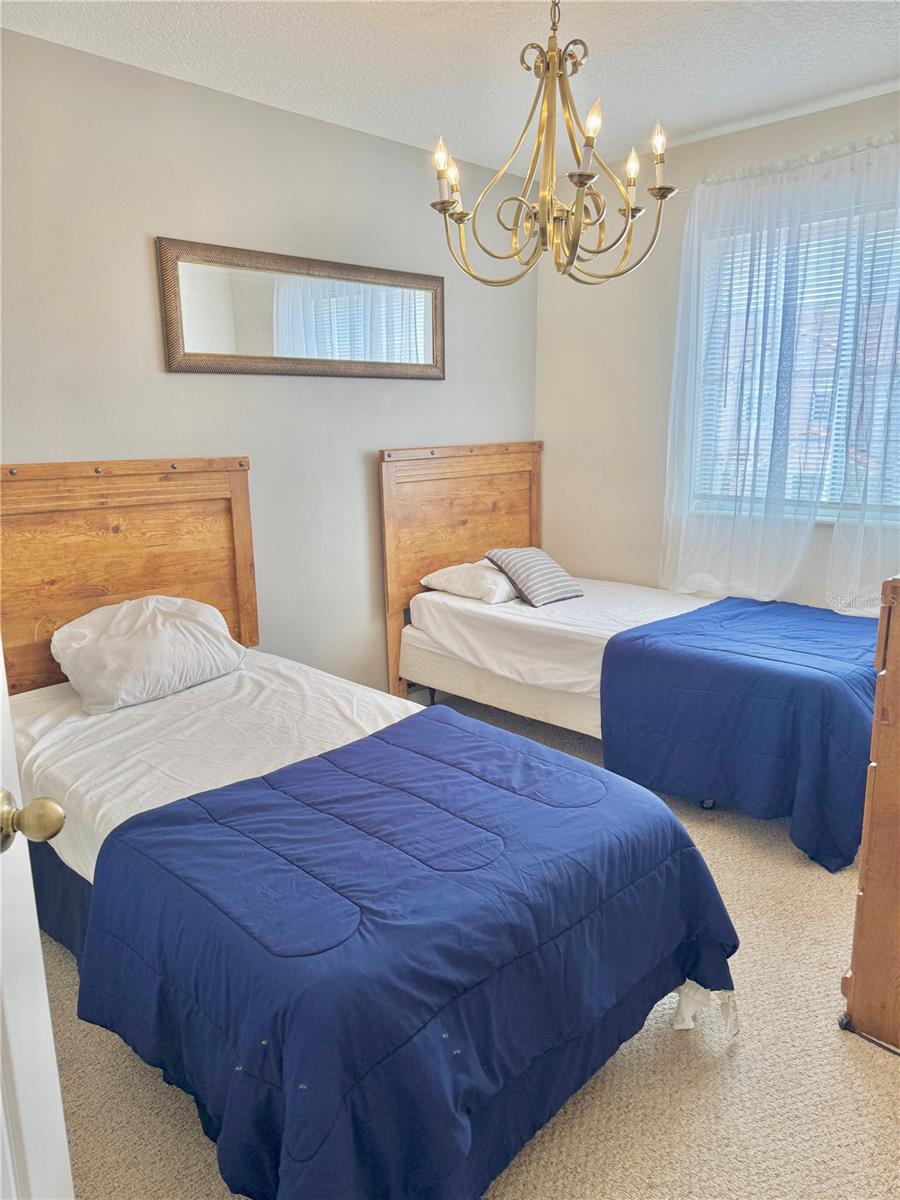 FIESTA KEY - Residential