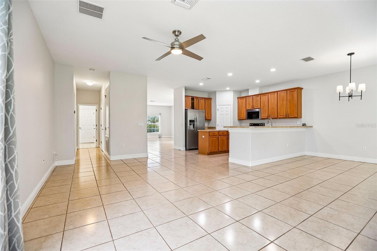 5903 CAPE LOOP