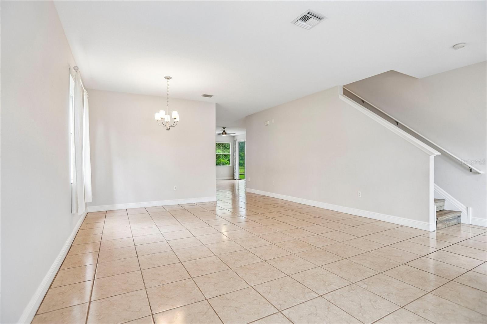 5903 CAPE LOOP