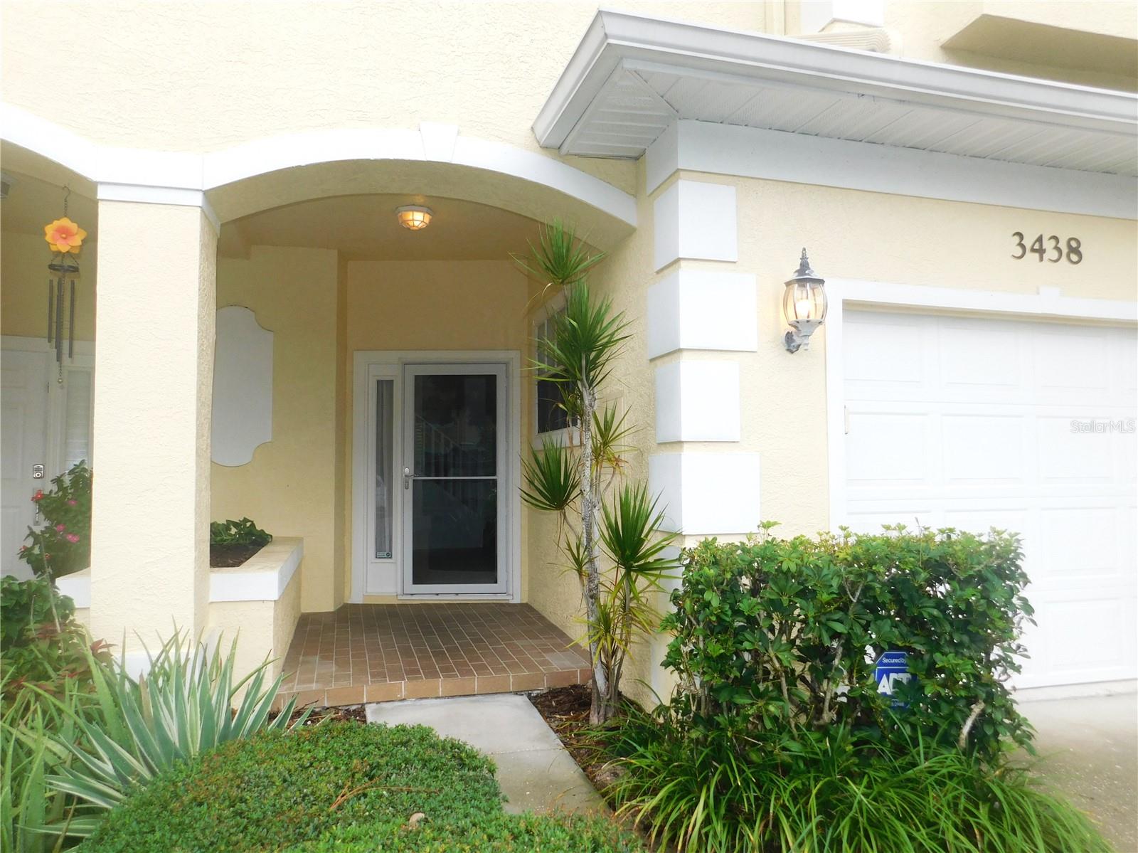 ASHLEY DOWNS - Residential Lease