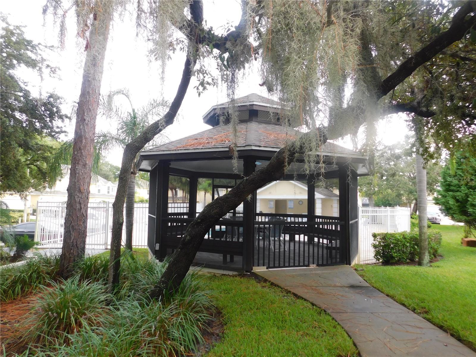ASHLEY DOWNS - Residential Lease