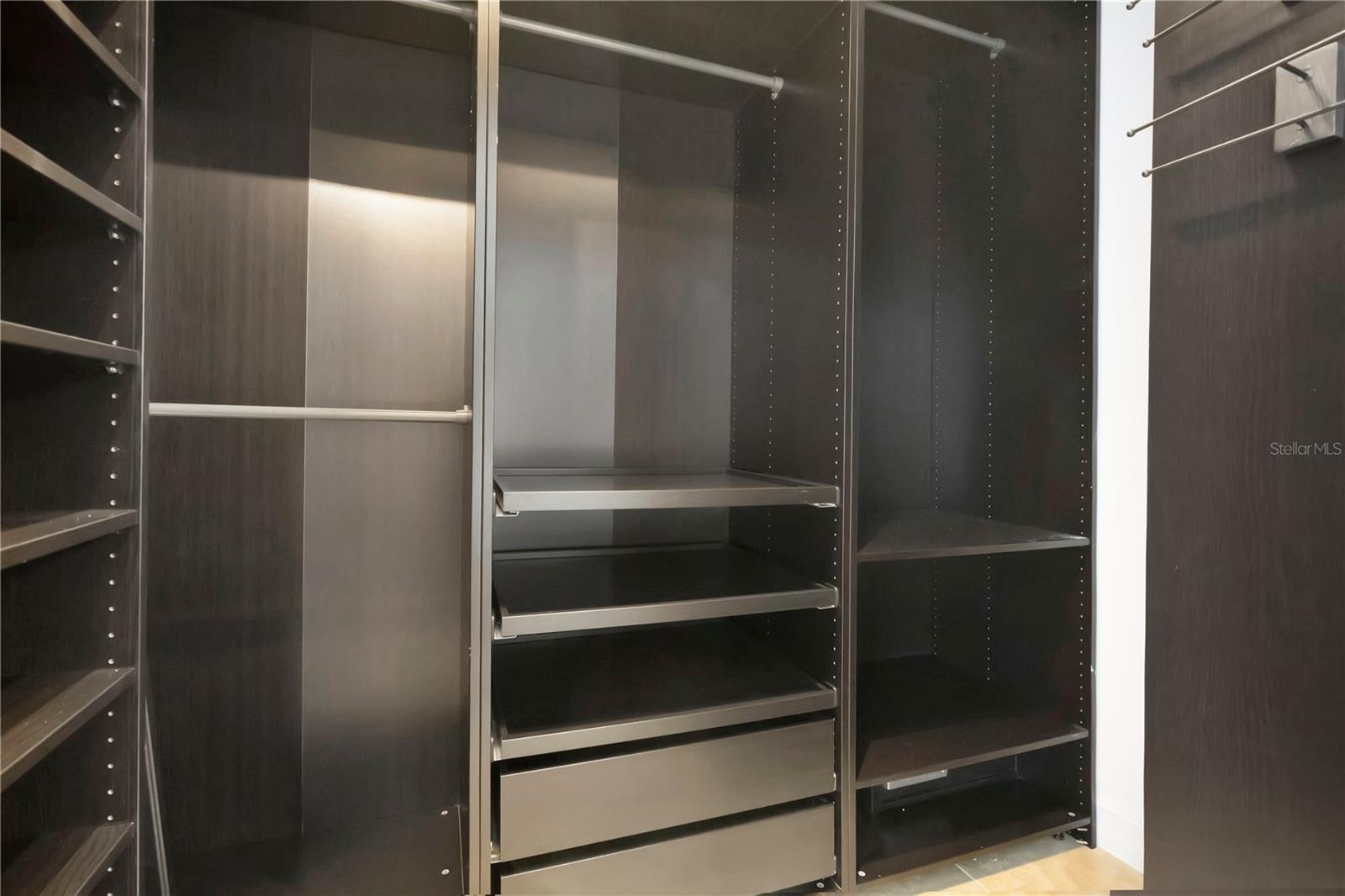 RIDGEMOORE PH 01 - Residential