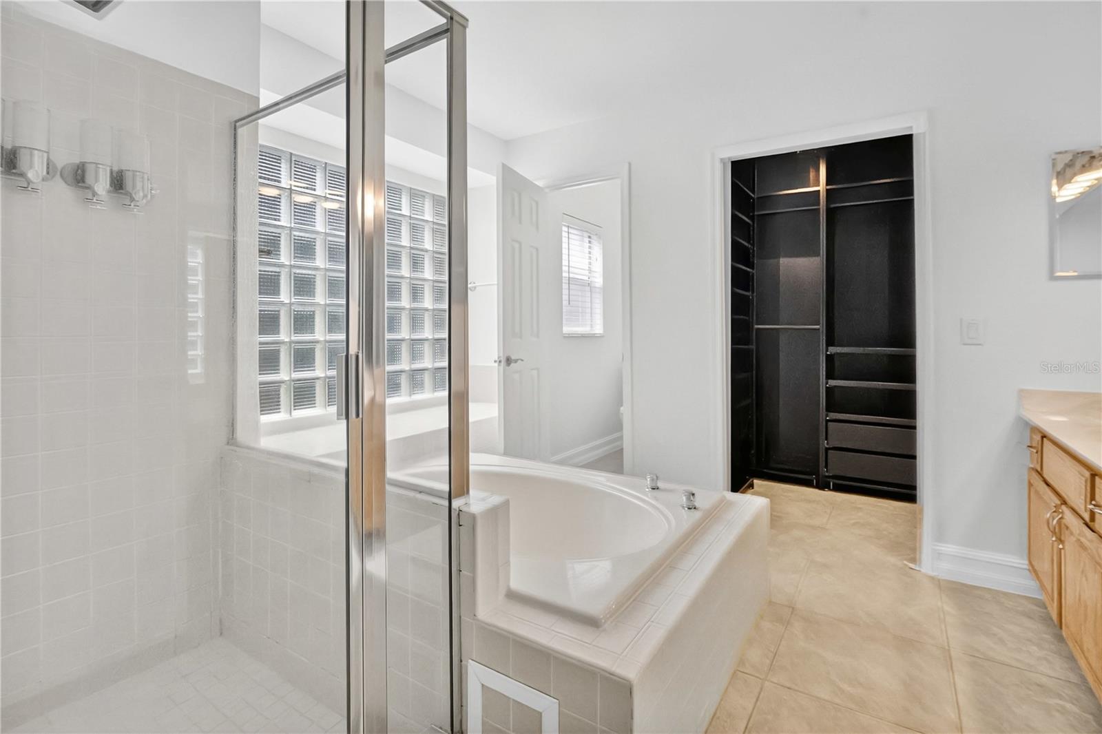 RIDGEMOORE PH 01 - Residential