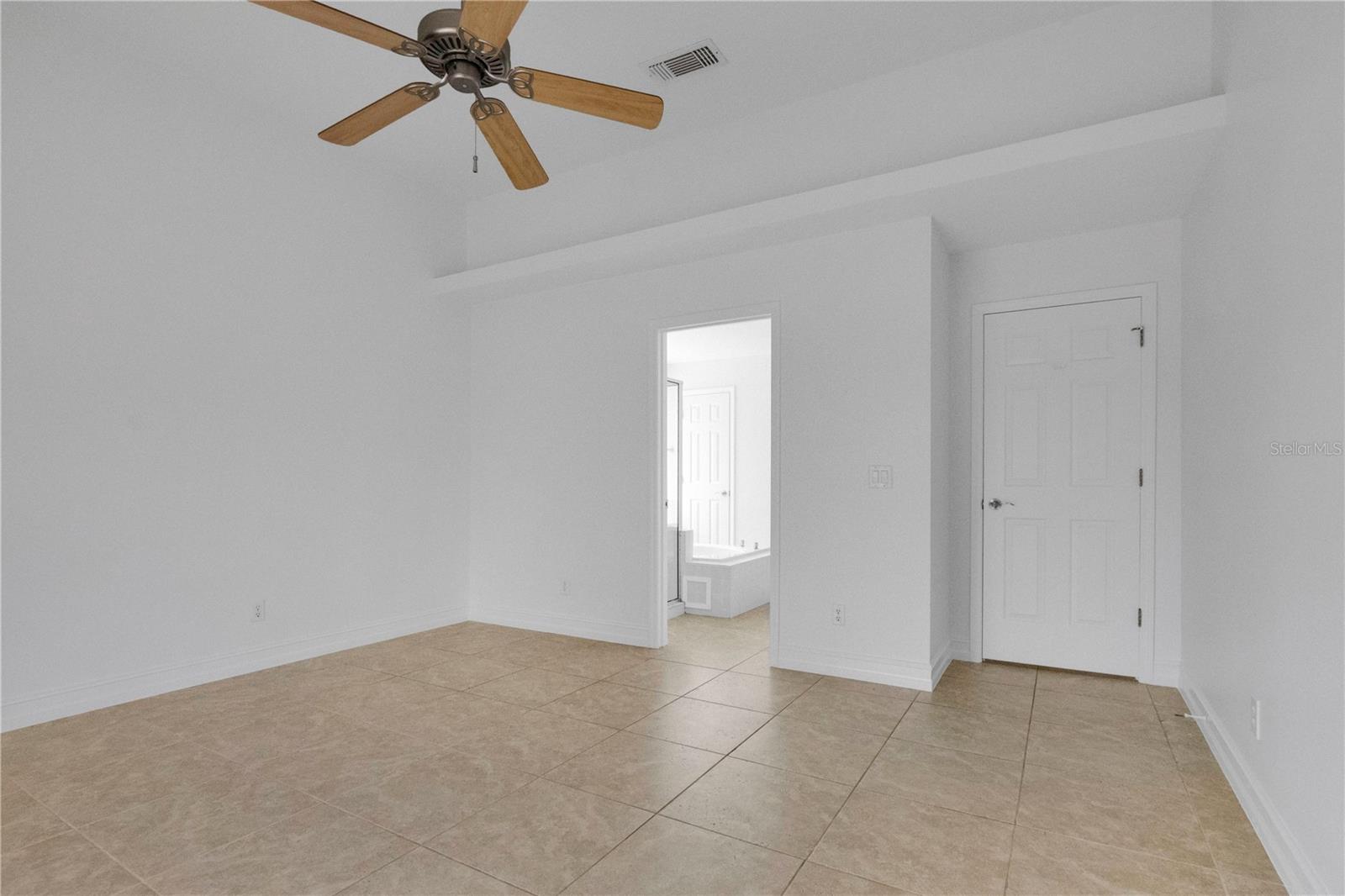 RIDGEMOORE PH 01 - Residential