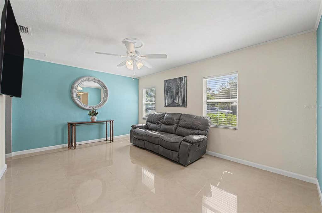 Photo of 6704 S Gabrielle Street, Tampa, FL 33611 (MLS # TB8538472)