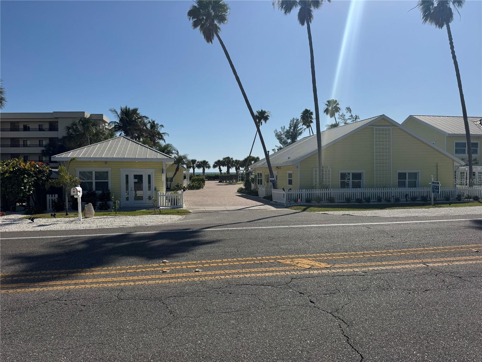 LONGBOAT KEY - Residential