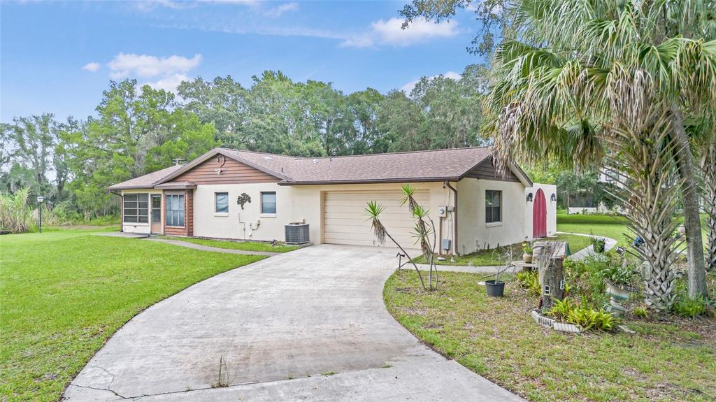 Photo of 53 N Archwood Drive, Inverness, FL 34450 (MLS # OM713057)