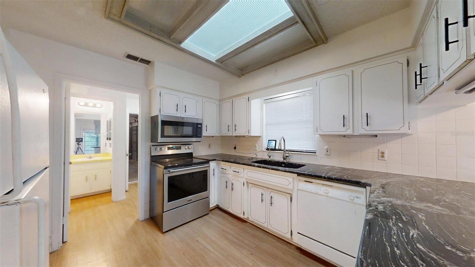 ARCHWOOD ESTATES UNREC SUB - Residential