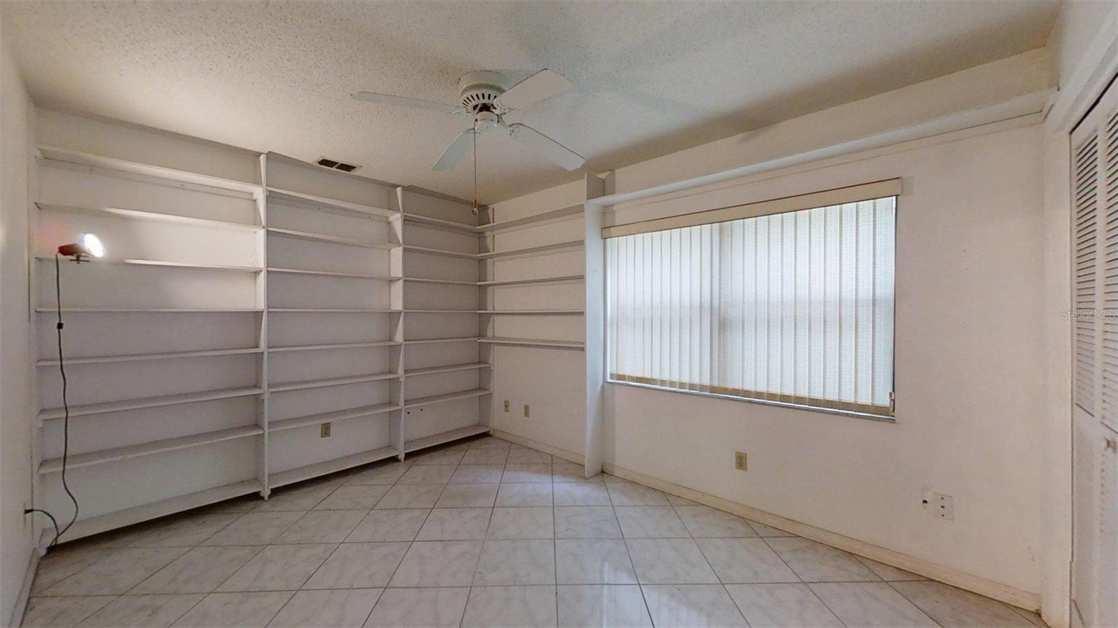 ARCHWOOD ESTATES UNREC SUB - Residential