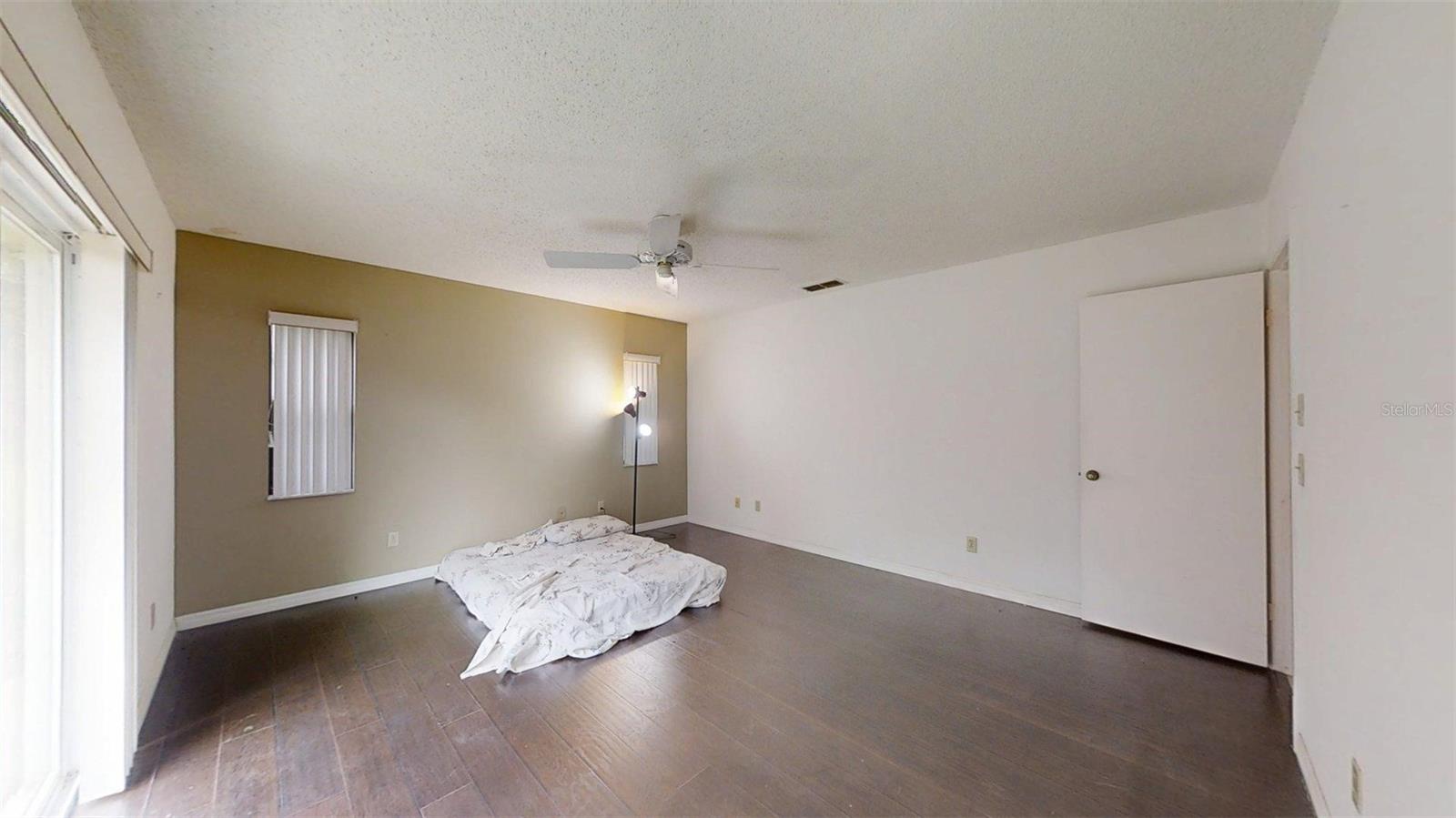 ARCHWOOD ESTATES UNREC SUB - Residential