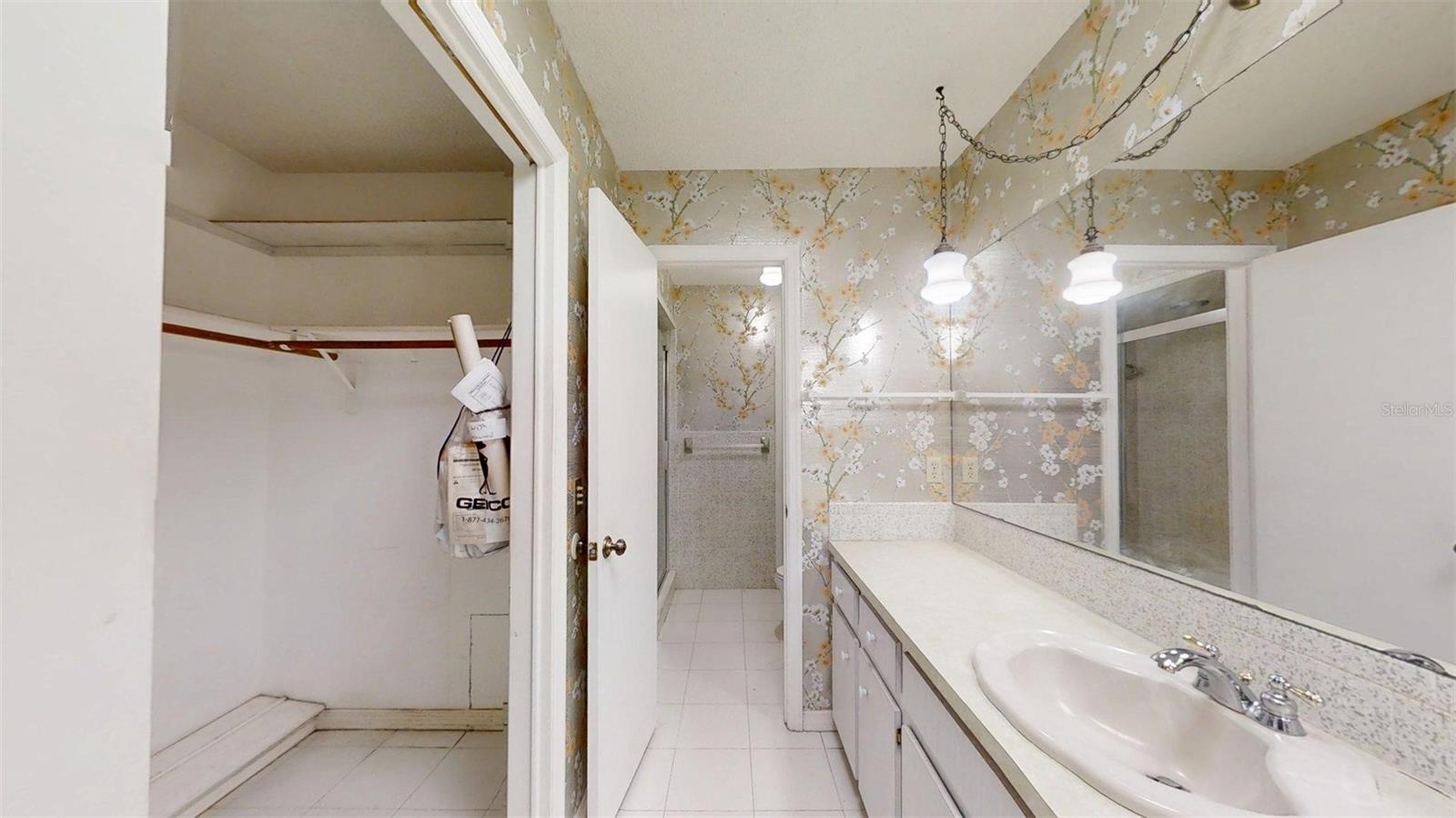 ARCHWOOD ESTATES UNREC SUB - Residential